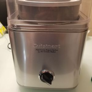 Cuisinart stainless 2 qt frozen yogurt sorbet/ice cream maker. Great deal!